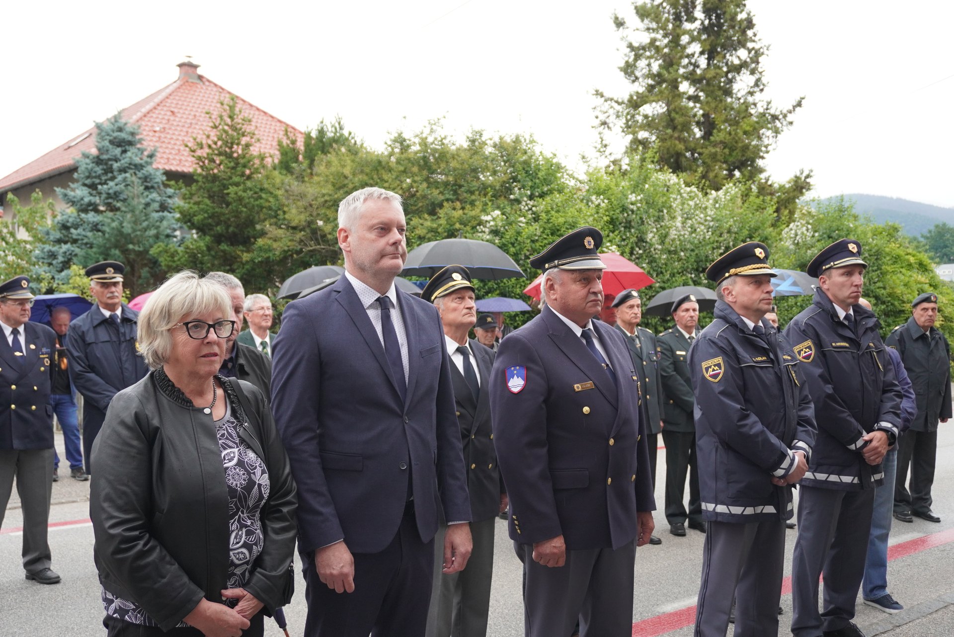 (VIDEO in FOTO) V Slovenj Gradcu odkrili spominsko ploščo ob 35. obletnici osamosvojitvene vojne Republike Slovenije